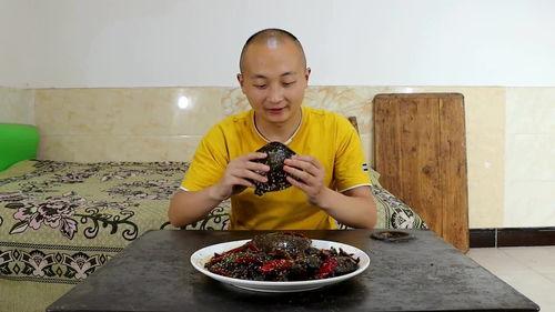网红吃麻辣小甲鱼吗,舌尖上的麻辣盛宴