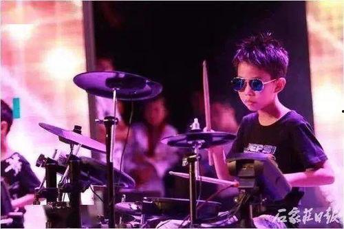 网红少年架子鼓视频