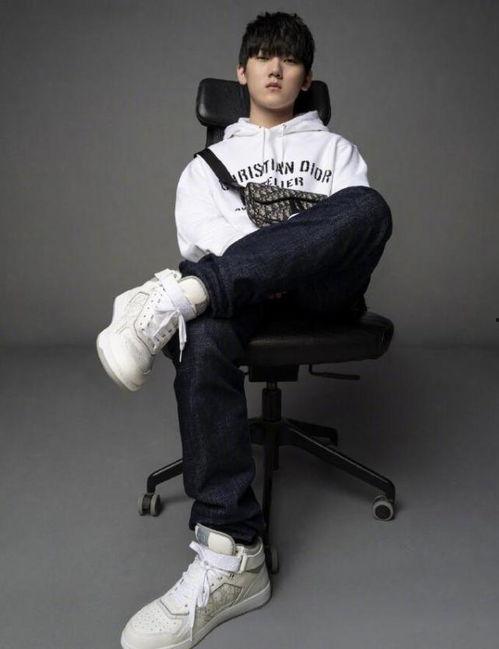 新说唱明星海报图片,潮流视觉盛宴，燃情演绎音乐魅力